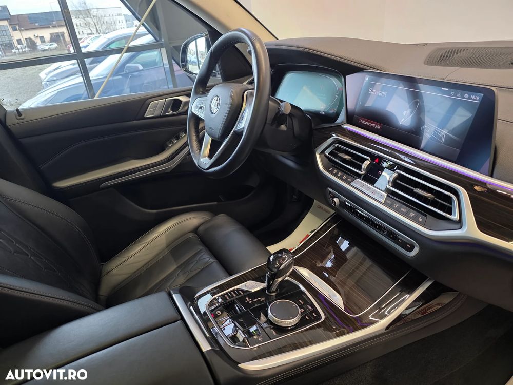 BMW X7 xDrive40i - 13
