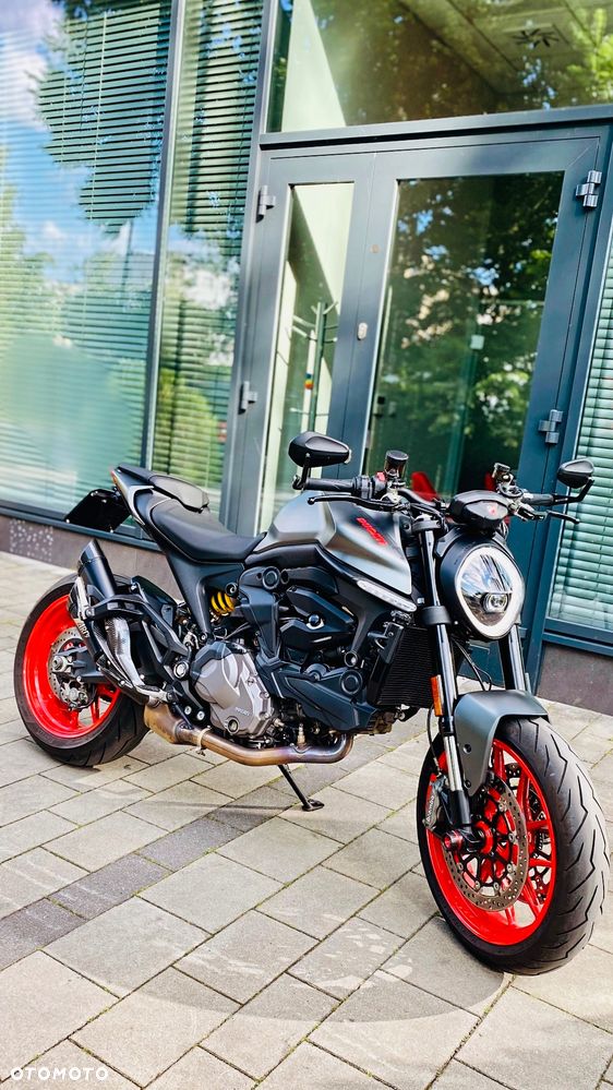 Ducati Monster - 4