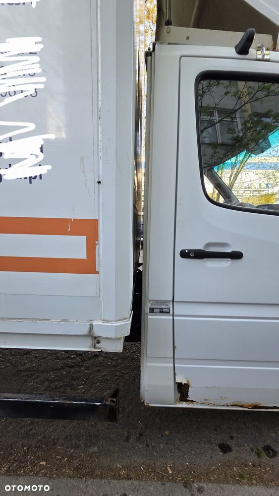 Mercedes-Benz Sprinter - 4