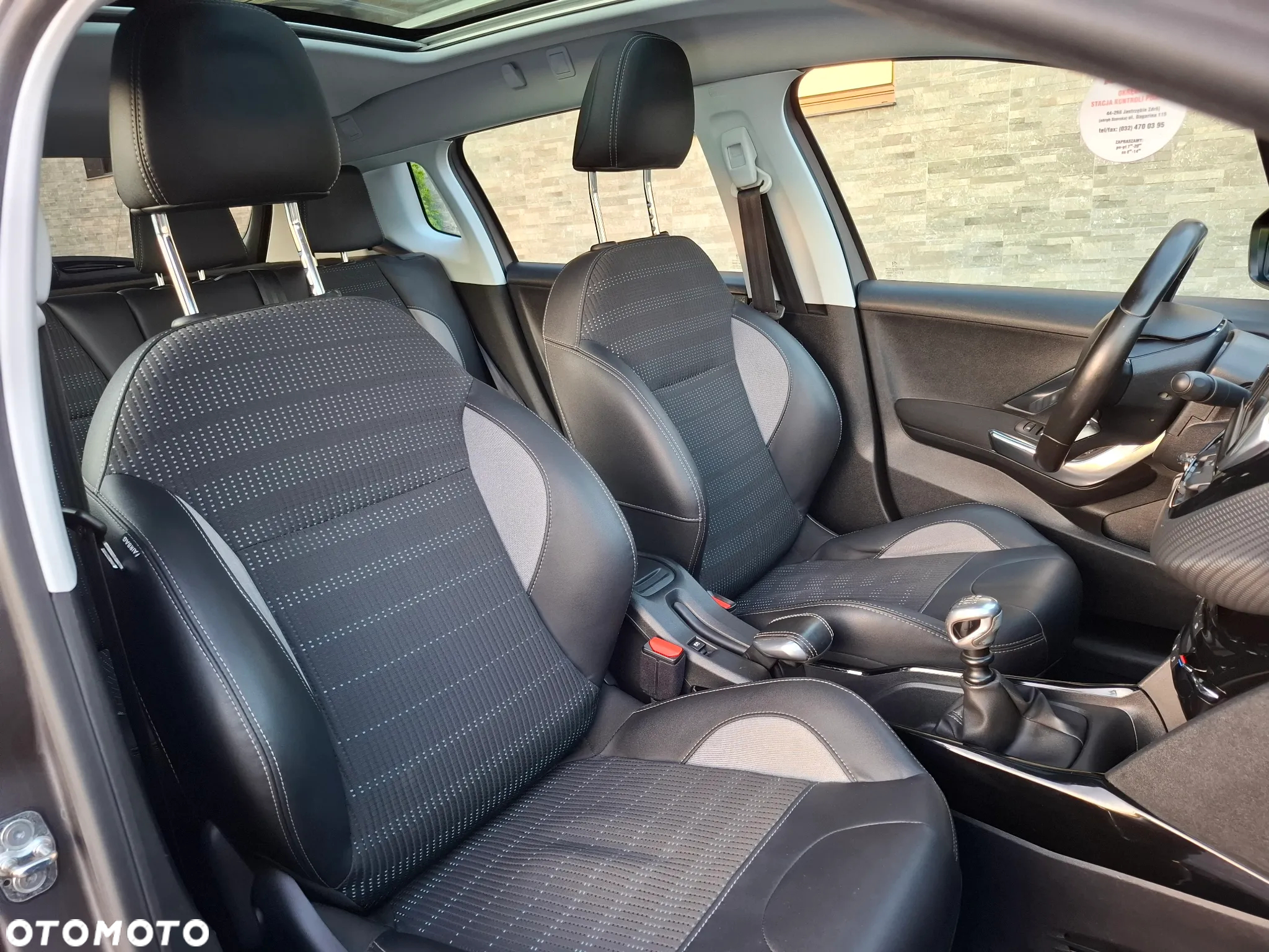 Peugeot 2008 1.6 BlueHDi Allure - 28
