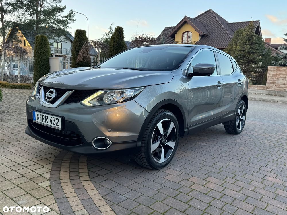 Nissan Qashqai - 1