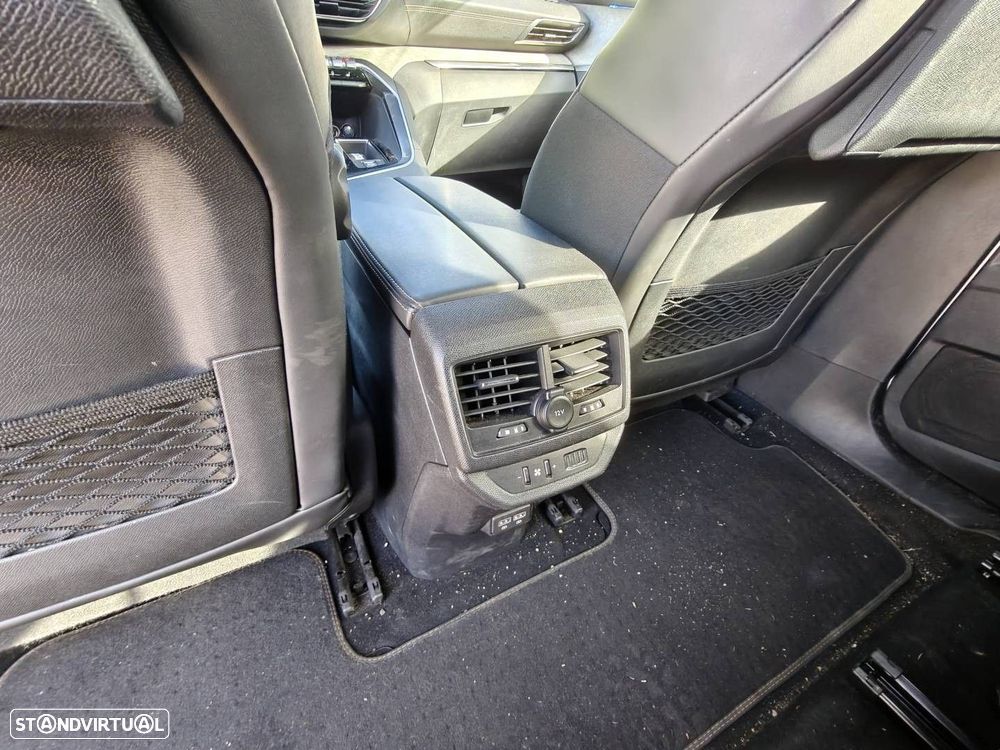 Peugeot 5008 1.5 BlueHDi GT EAT8 - 30