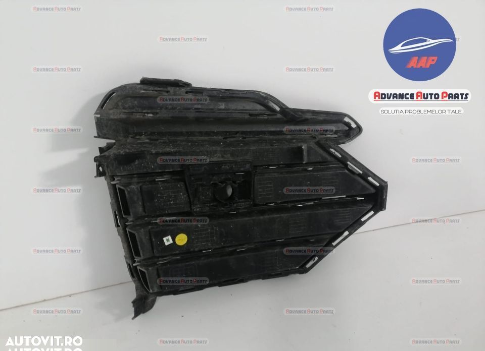 Grila Proiector Dreapta R Line originala Volkswagen VW Touareg generat - 7