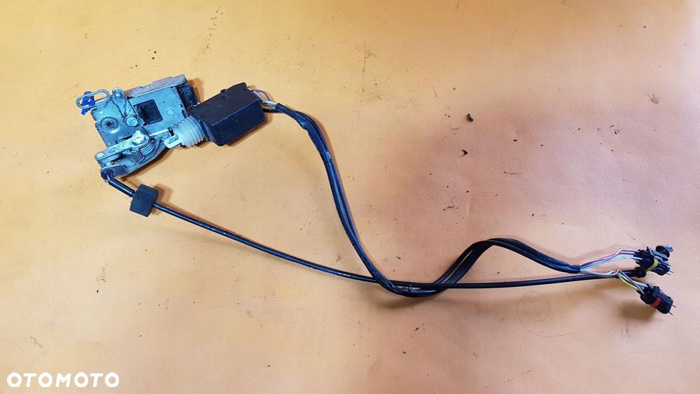 ZAMEK DRZWI SIŁOWNIK CENTRALNEGO ZAMKA LEWY MAN TGX TGS TGL TGM EURO 6 - 1