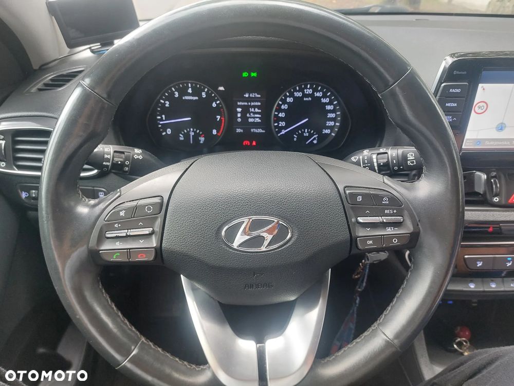 Hyundai i30 1.4 GO Plus - 30