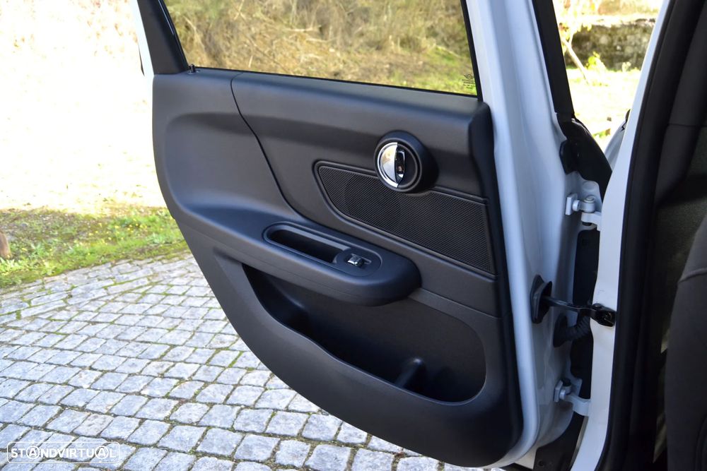 MINI Countryman Cooper D - 54