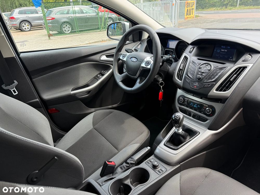 Ford Focus - 28