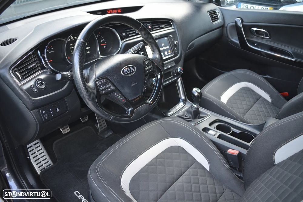 Kia Ceed SW 1.0 T-GDI GT Line - 4