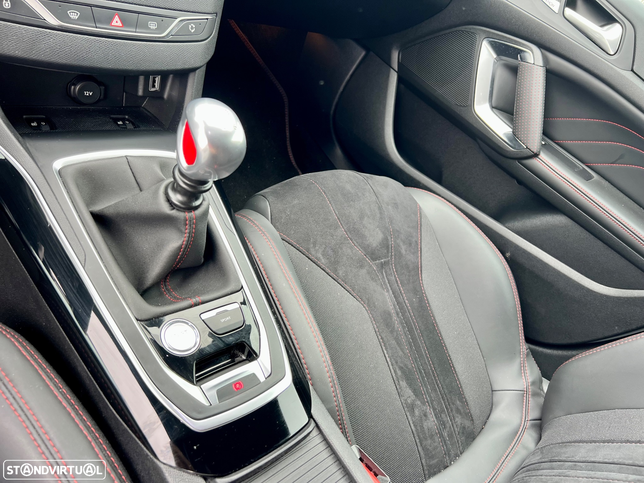 Peugeot 308 1.6 e-THP GTi - 13