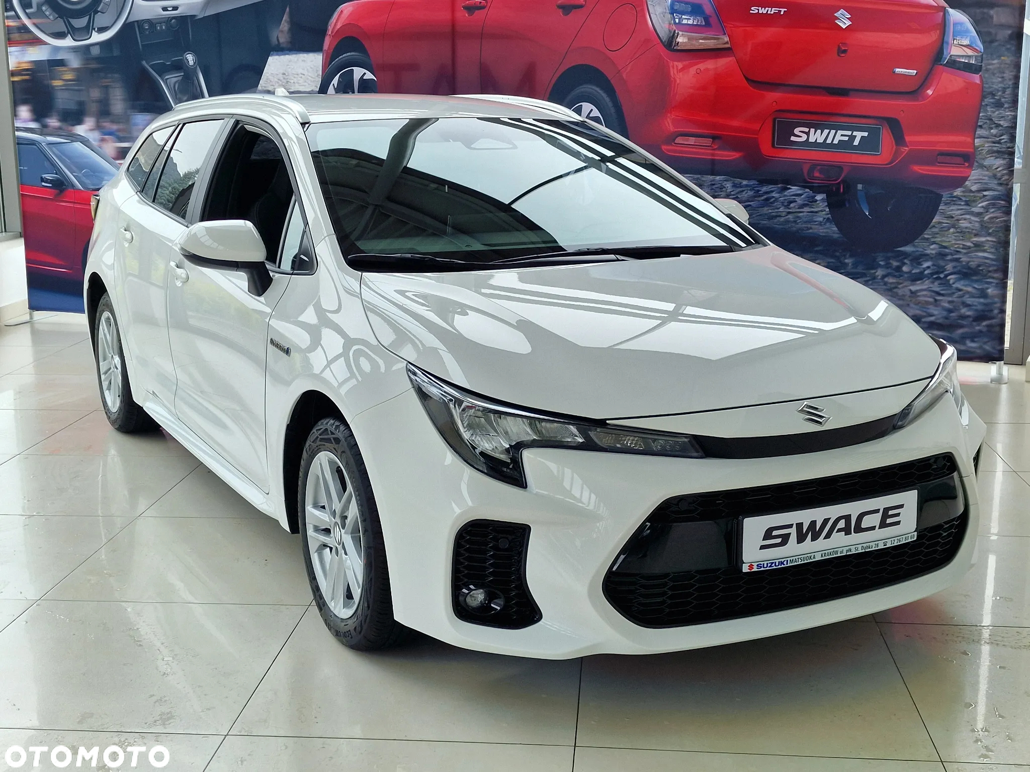 Suzuki Swace 1.8 Hybrid Premium Plus CVT - 3