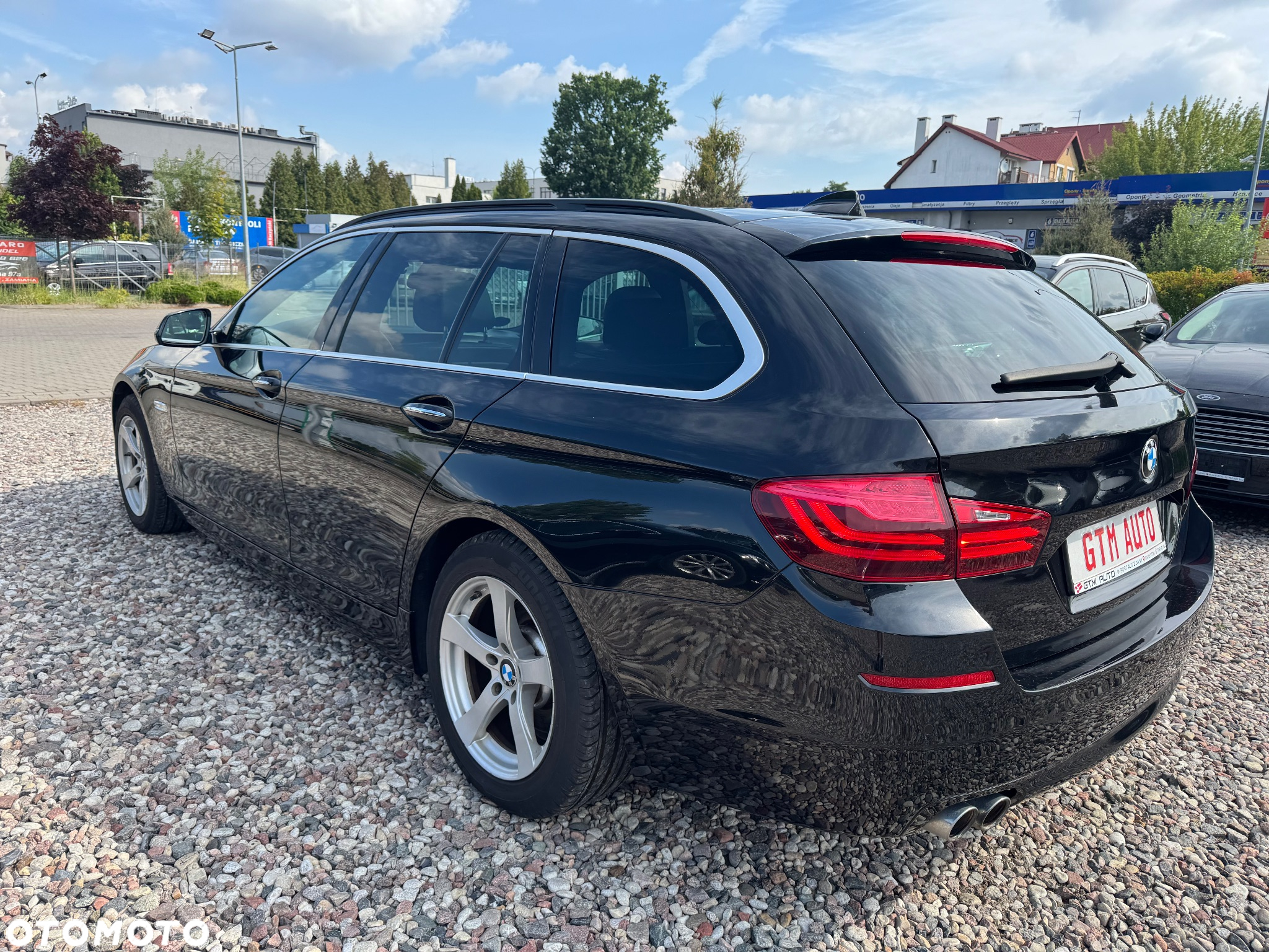 BMW Seria 5 520d xDrive - 7