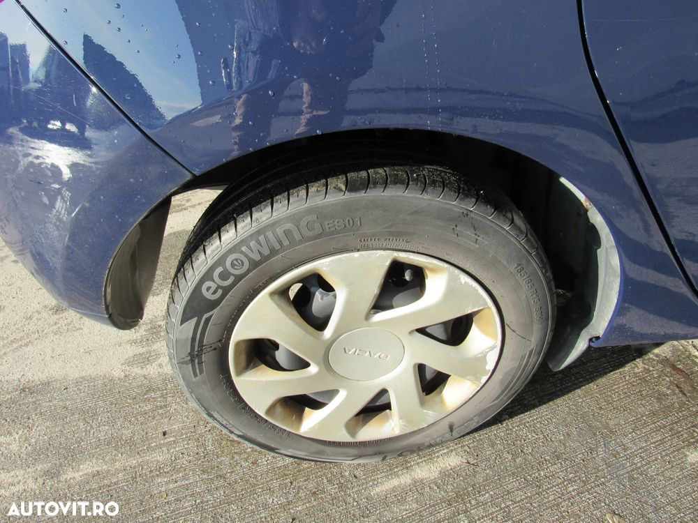 Dacia Sandero TCe 90 Laureate - 8