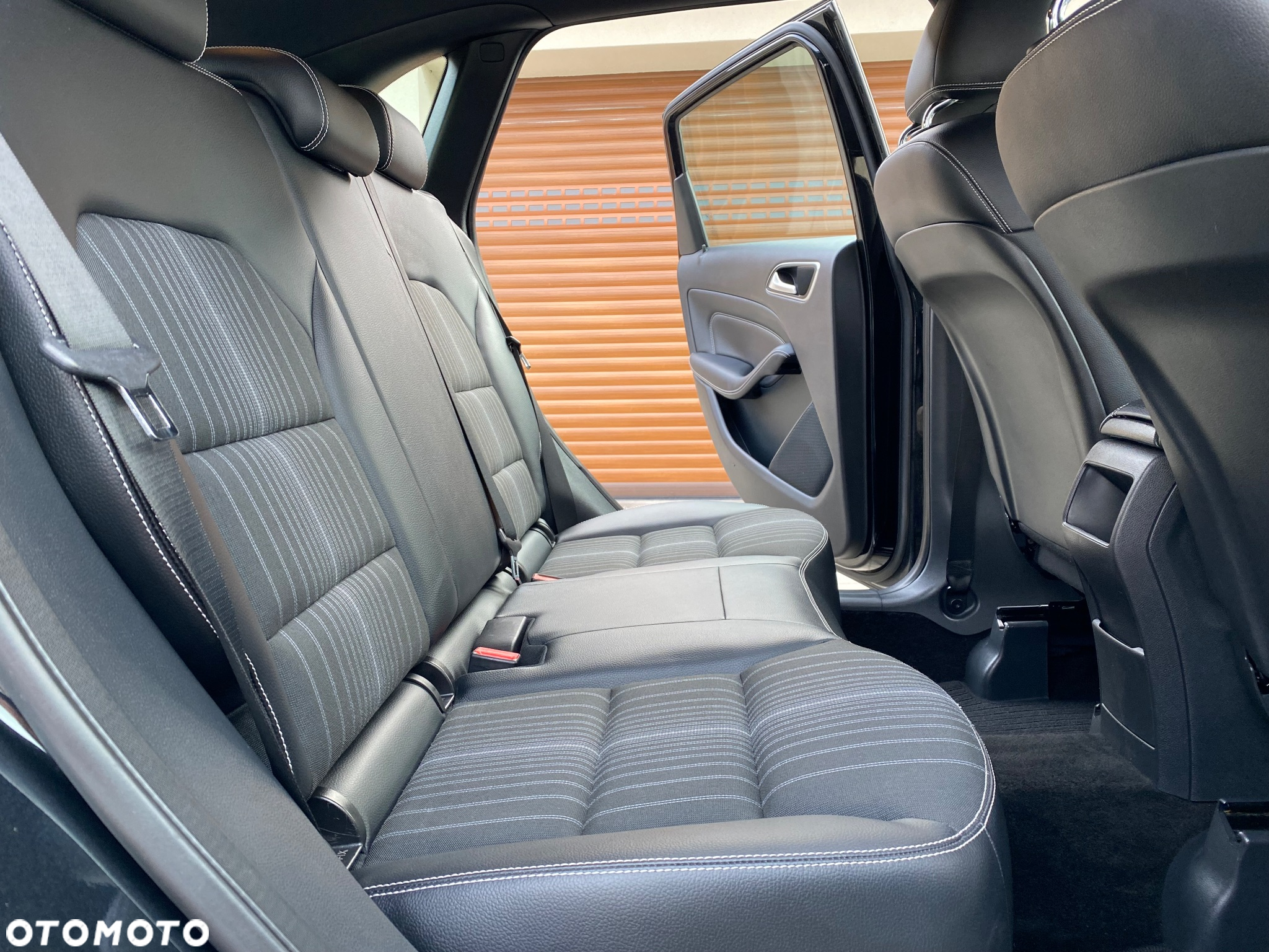 Mercedes-Benz Klasa B 180 CDI 7G-DCT - 31