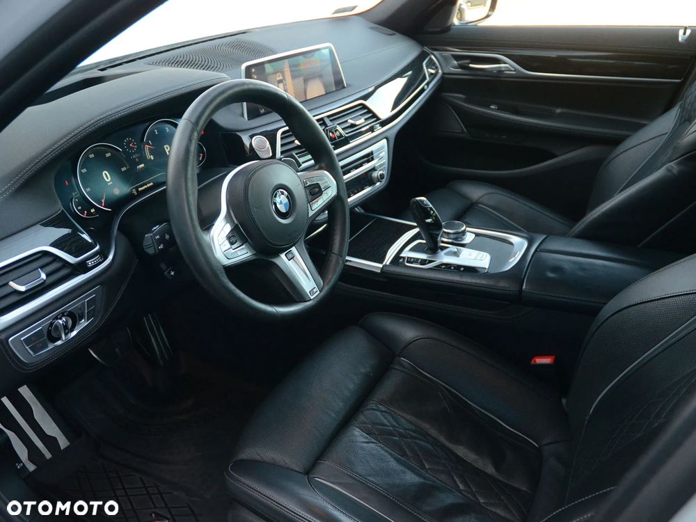 BMW Seria 7 - 24
