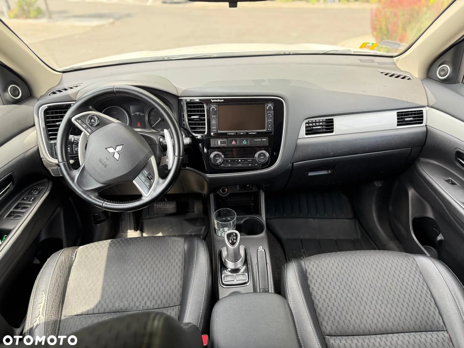 Mitsubishi Outlander PHEV Instyle NAVI - 16