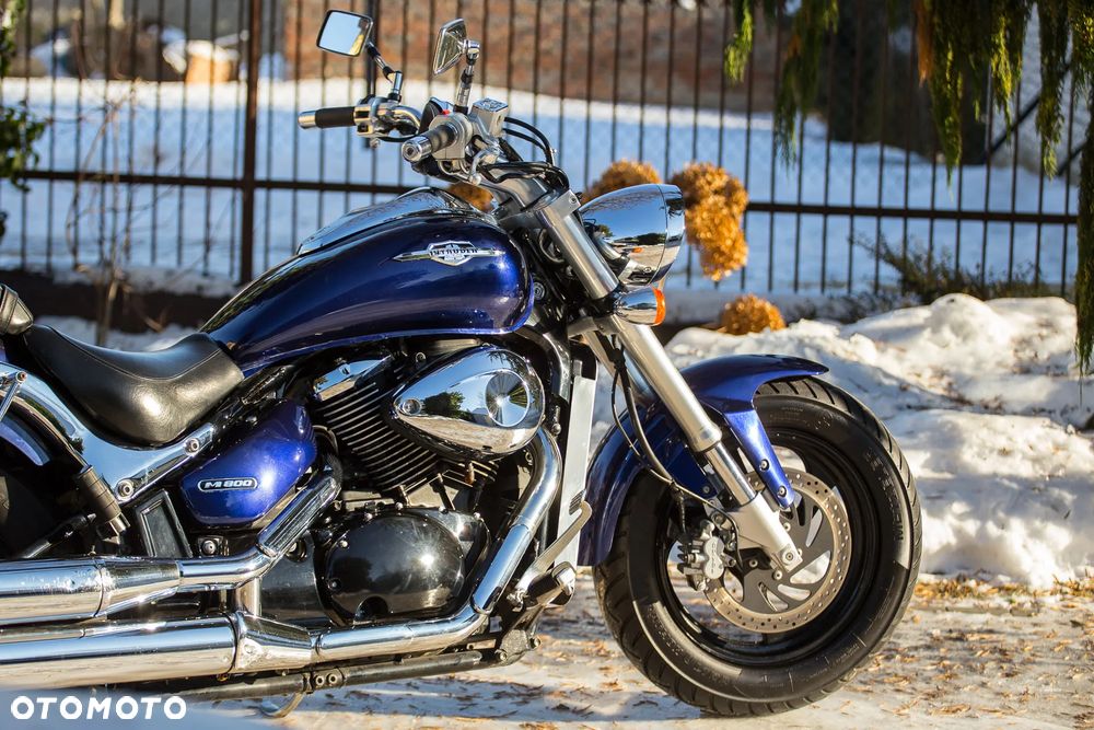 Suzuki Intruder - 14