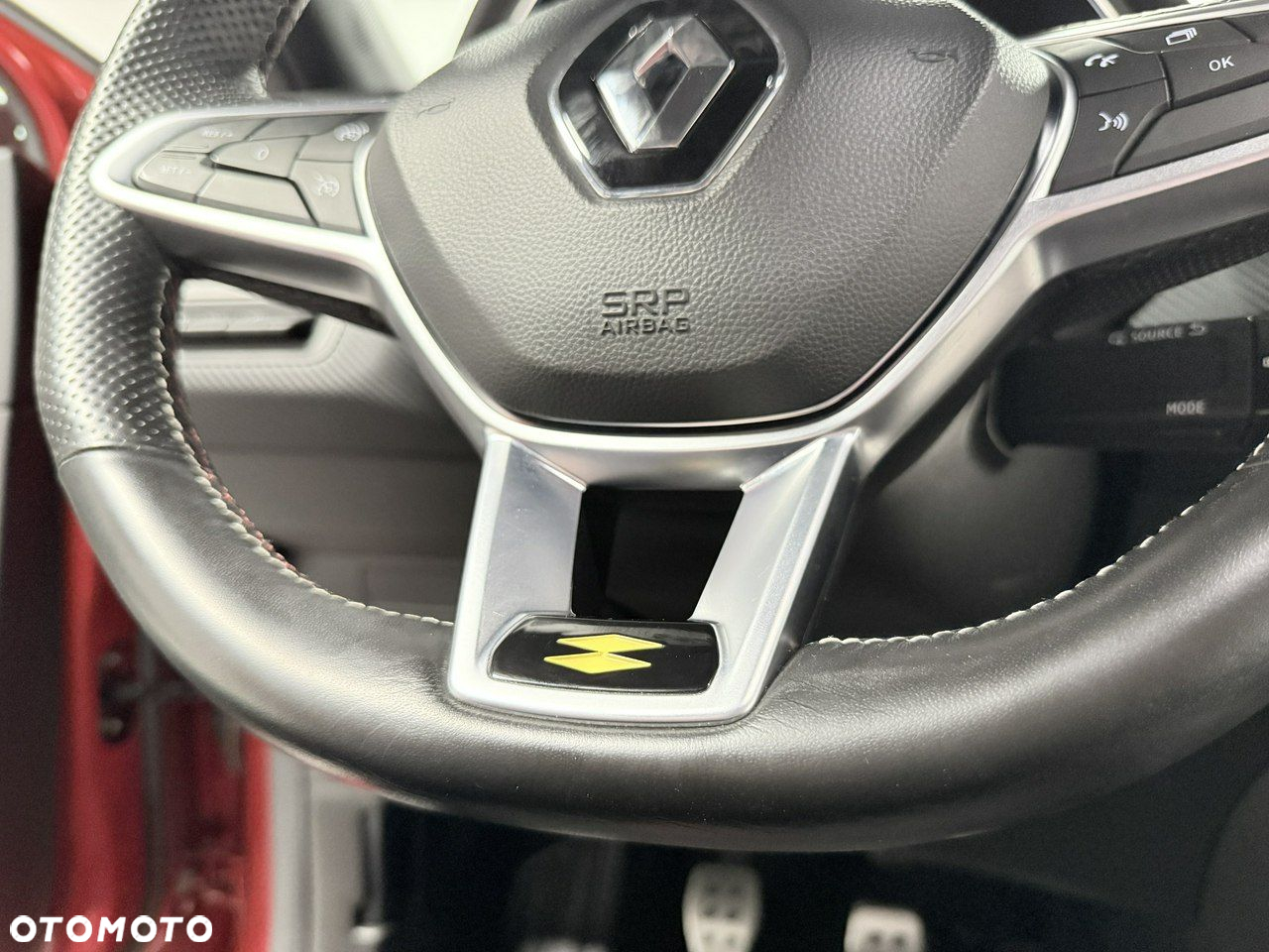 Renault Captur TCe Mild Hybrid 140 GPF TECHNO FAST TRACK - 33