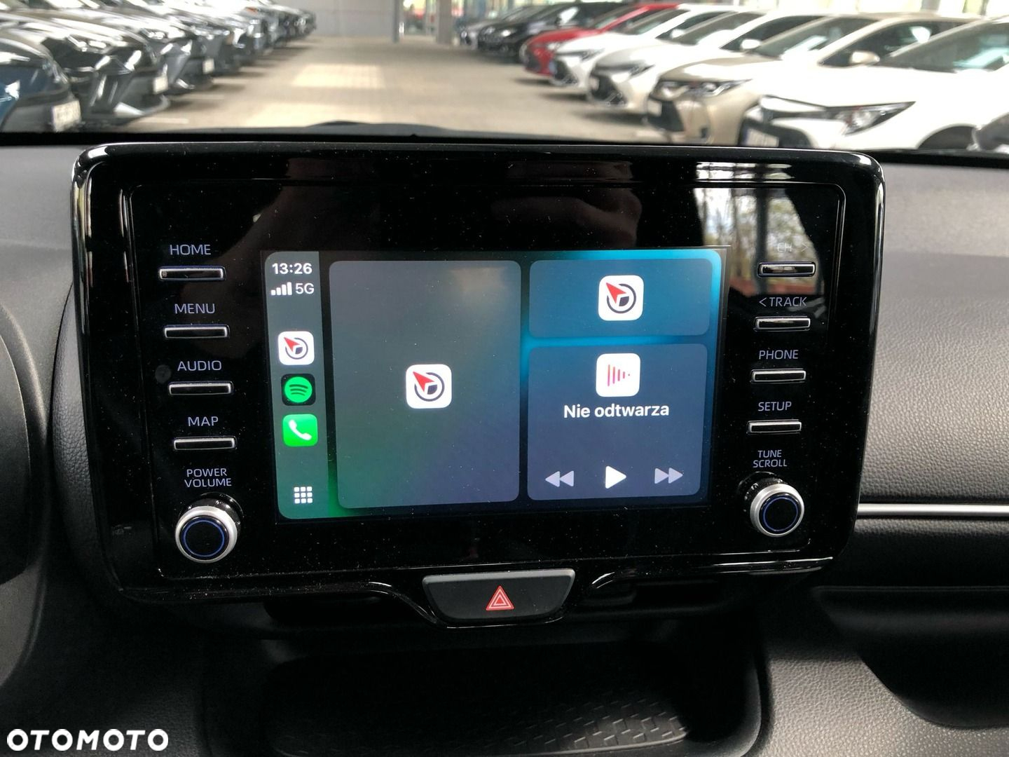 Toyota Yaris - 16