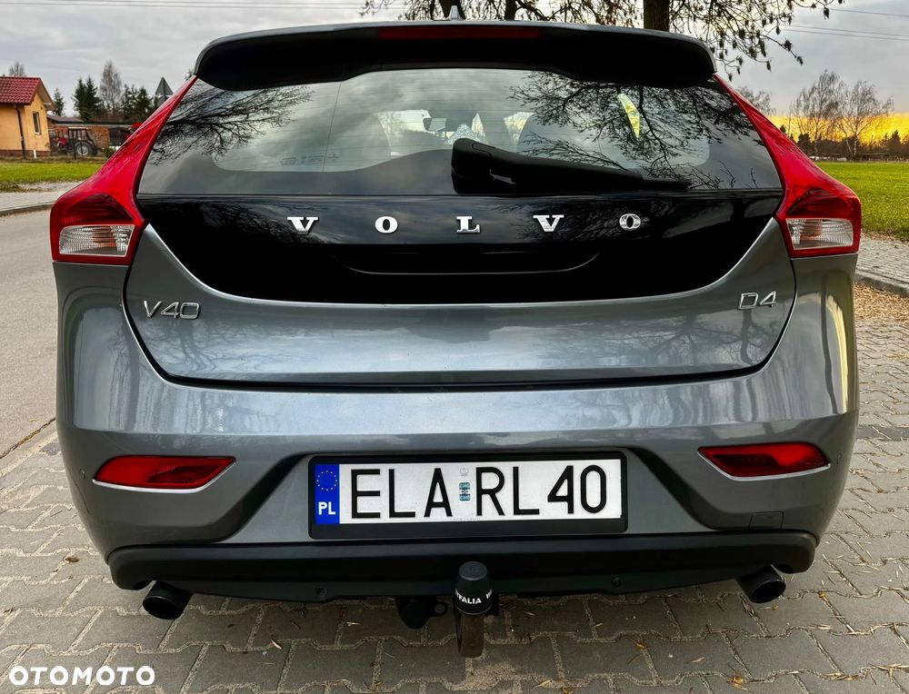 Volvo V40 D4 Momentum - 6
