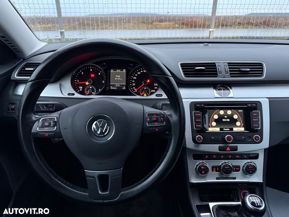 Volkswagen Passat Variant 1.6 TDI BlueMotion - 7