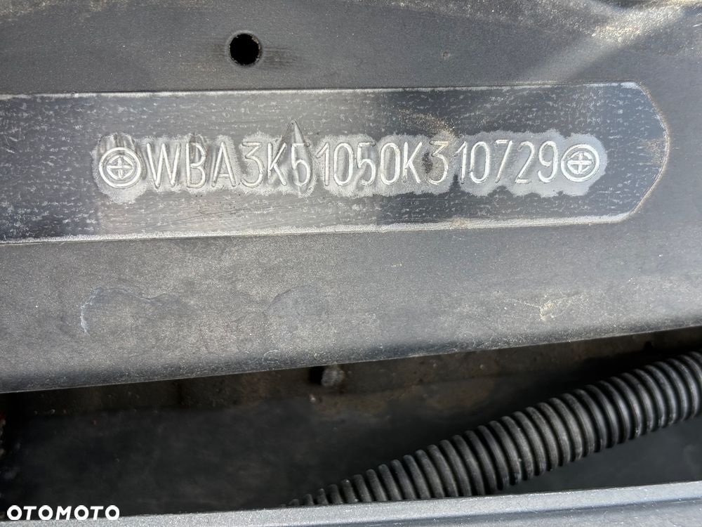 BMW Seria 3 - 34