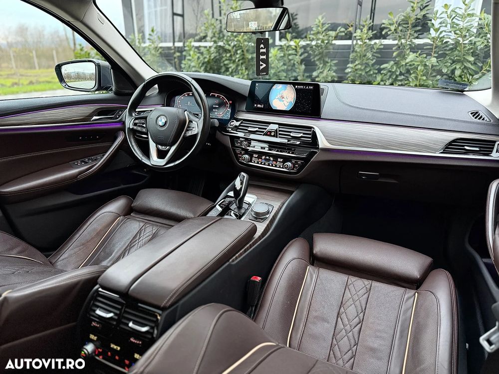 BMW 5 Series 2020 — imagine 11