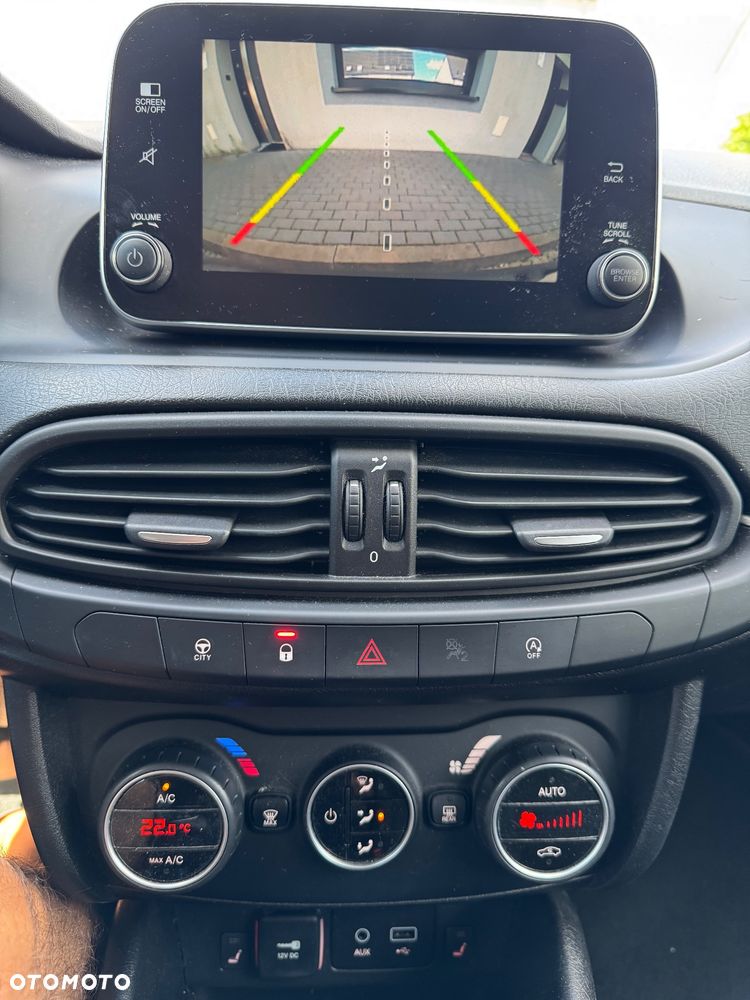 Fiat Tipo 1.6 MultiJet 16v Lounge - 15