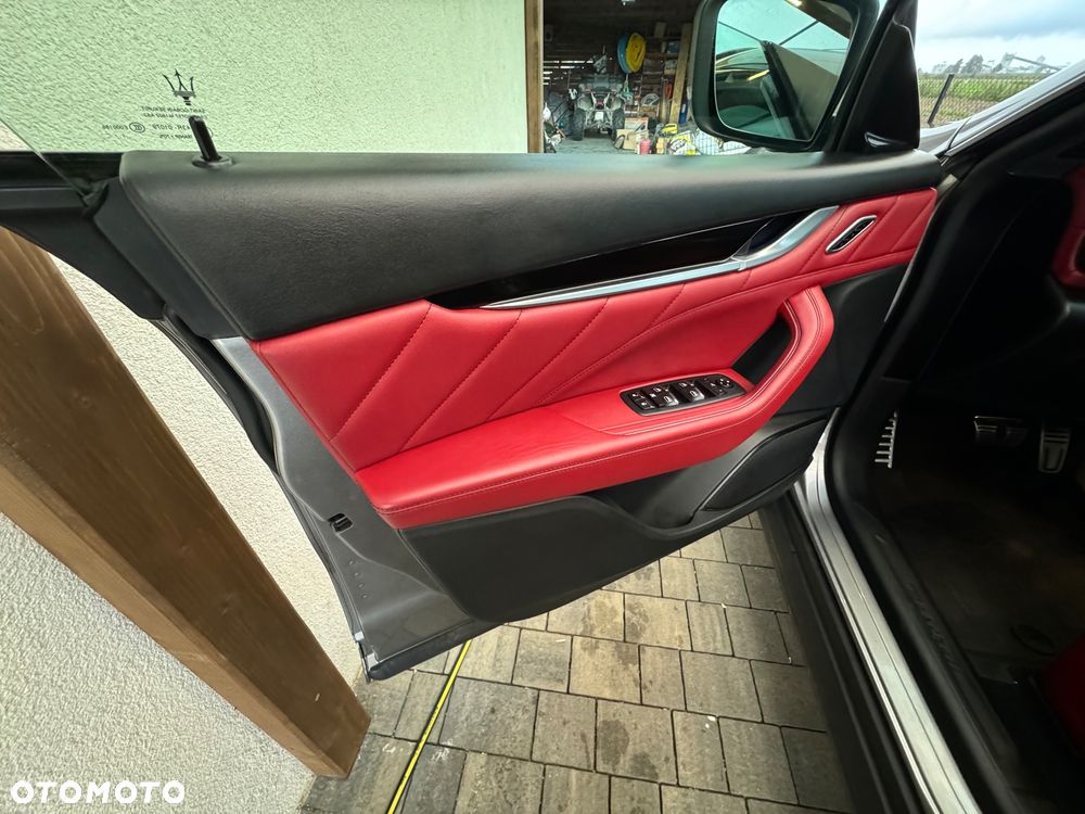 Maserati Levante Q4 GranSport - 18