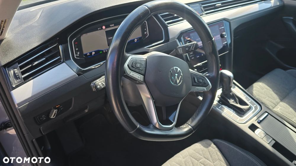 Volkswagen Passat 2.0 TDI SCR Style DSG - 17
