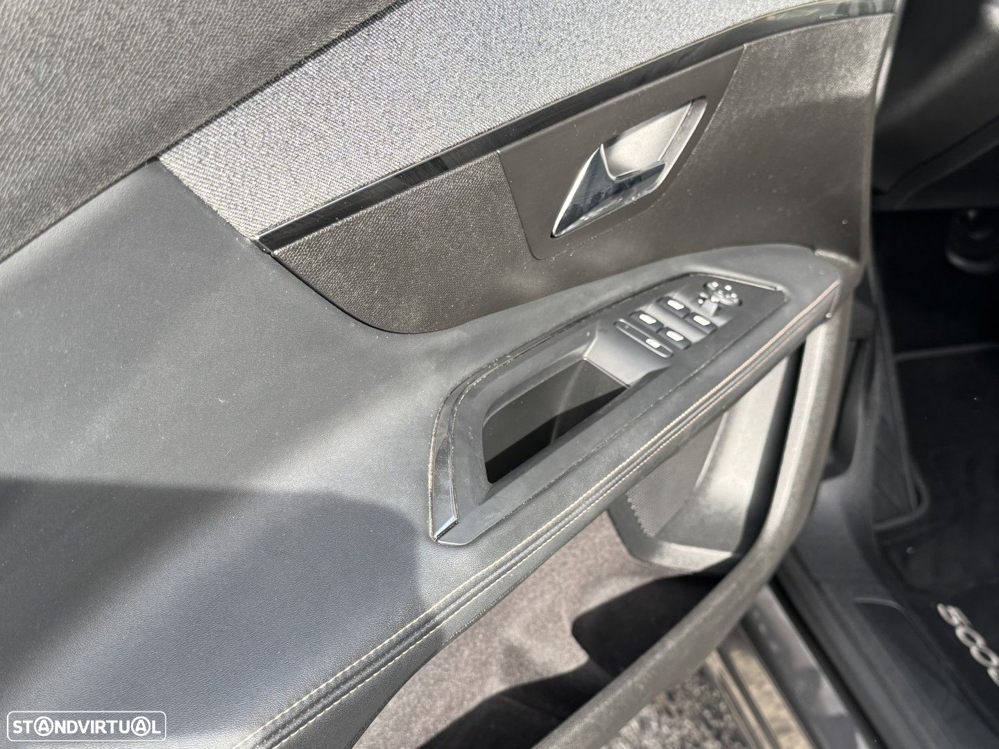 Peugeot 5008 1.2 PureTech GT Line EAT8 - 17