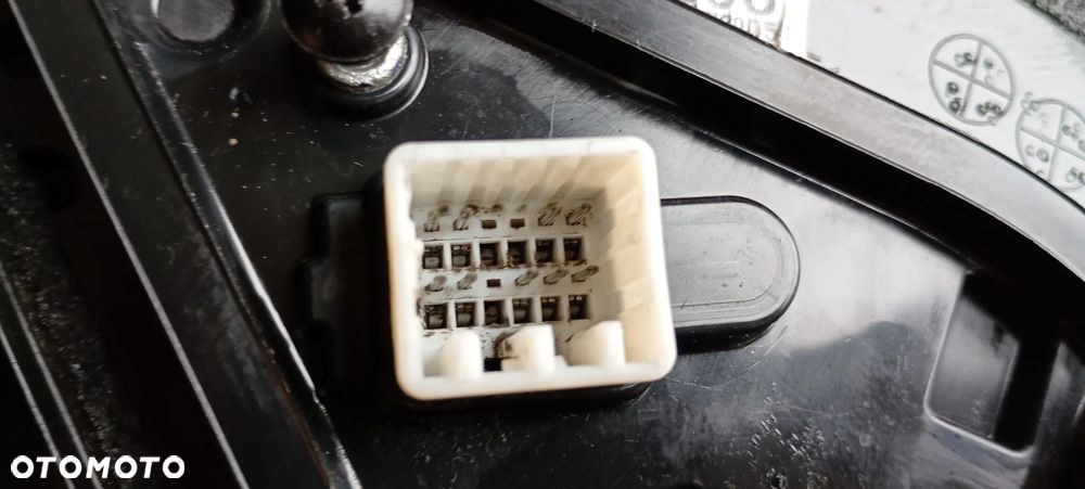 Lusterko lewe elektryczne 9 PIN KIA Sportage III 3 UK D5 - 9