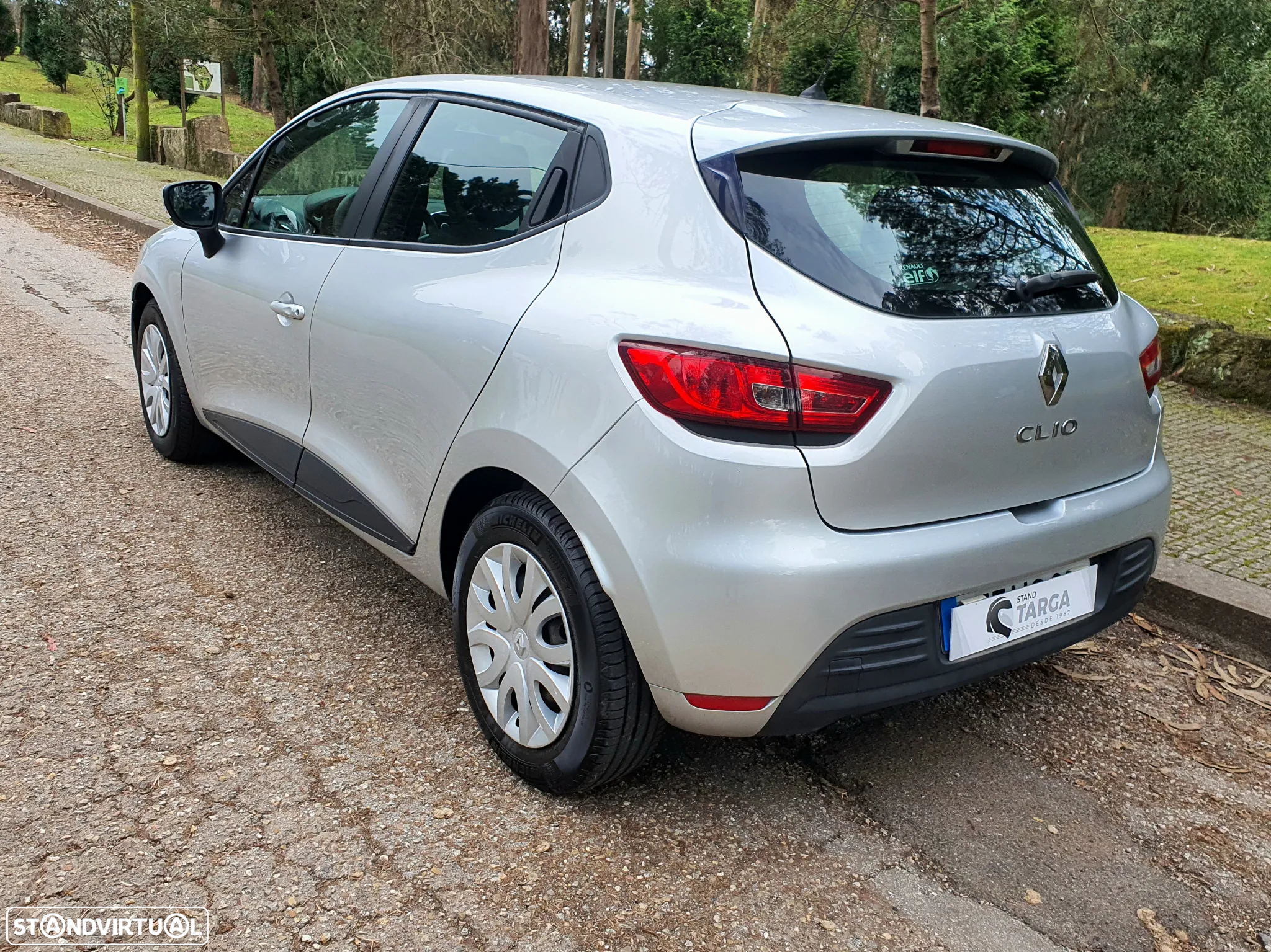 Renault Clio 1.5 dCi Zen - 8