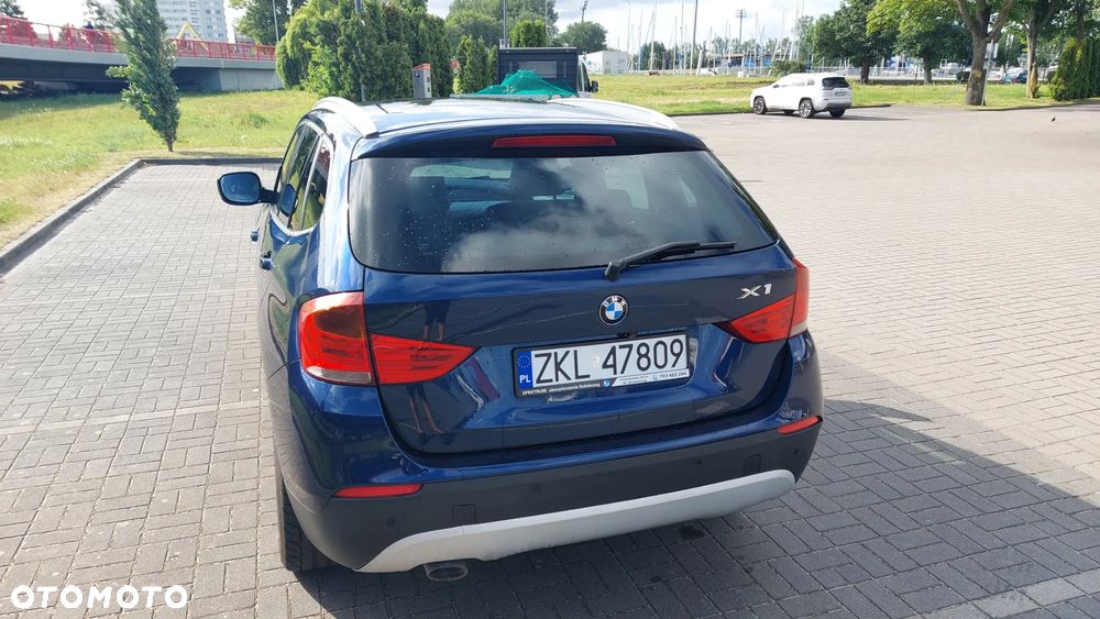 BMW X1 xDrive18d xLine - 14