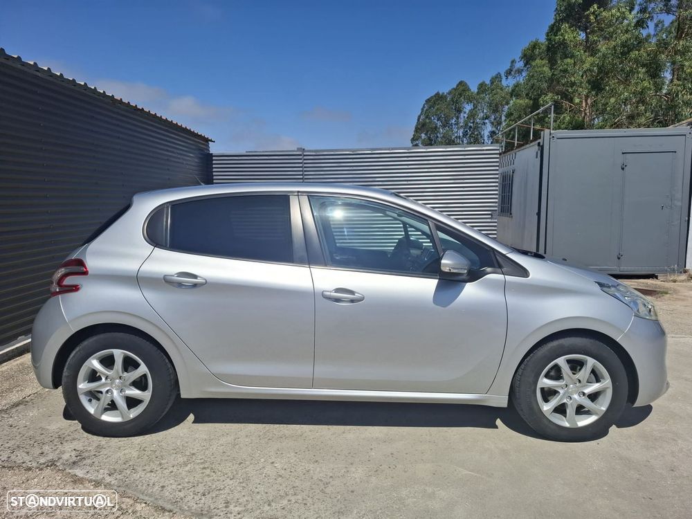 Peugeot 208 1.2 PureTech Active - 7