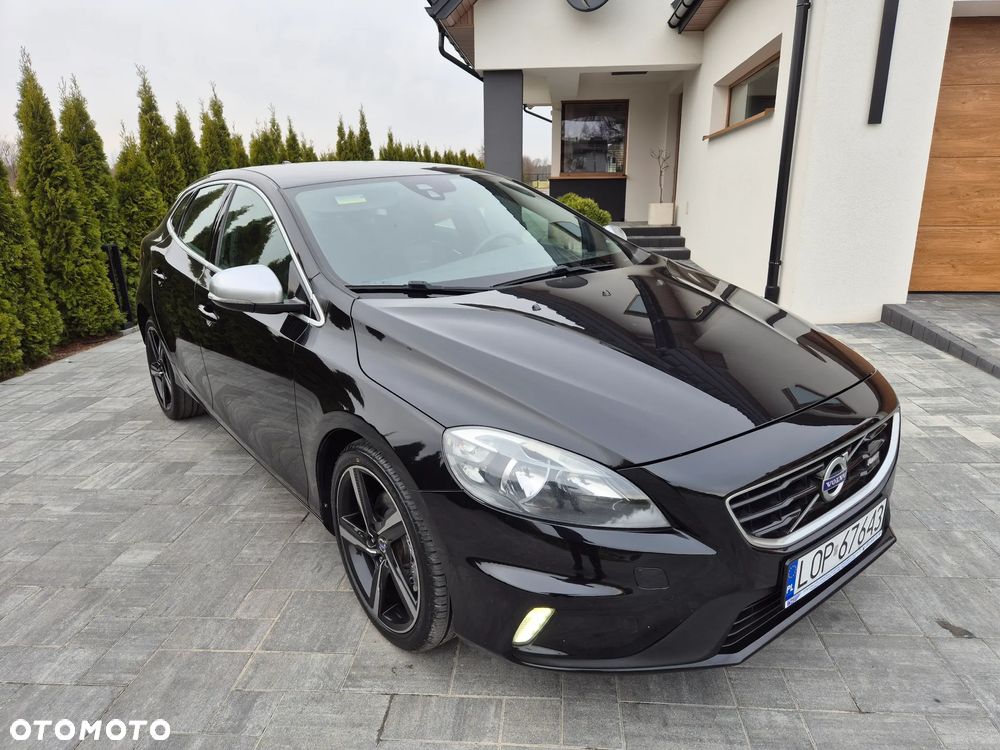 Volvo V40 T3 R Design - 21