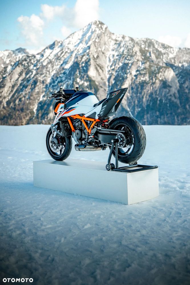 KTM Super Duke - 19