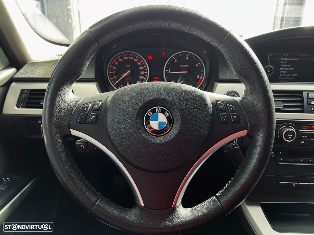 BMW 320 d Navigation - 16