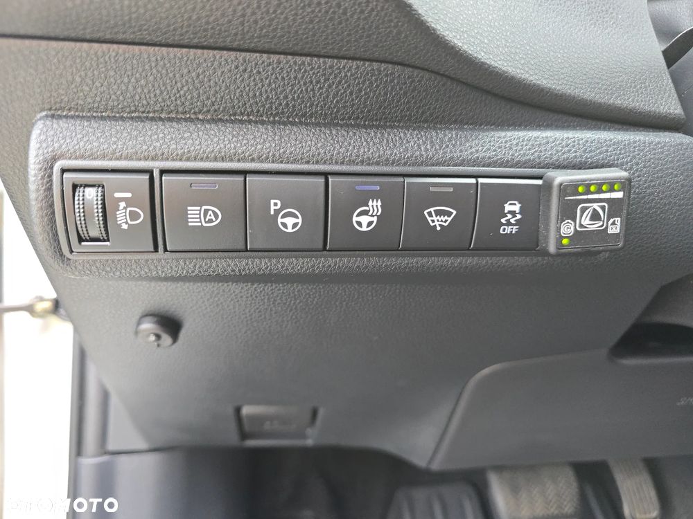Toyota Corolla 1.8 Hybrid Selection - 10