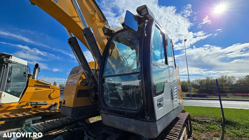 Liebherr R926 Comp - 7
