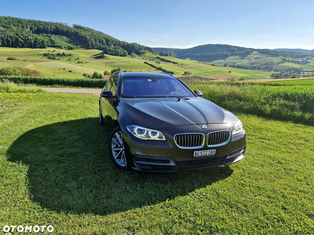 BMW Seria 5 530d Touring Luxury Line - 1