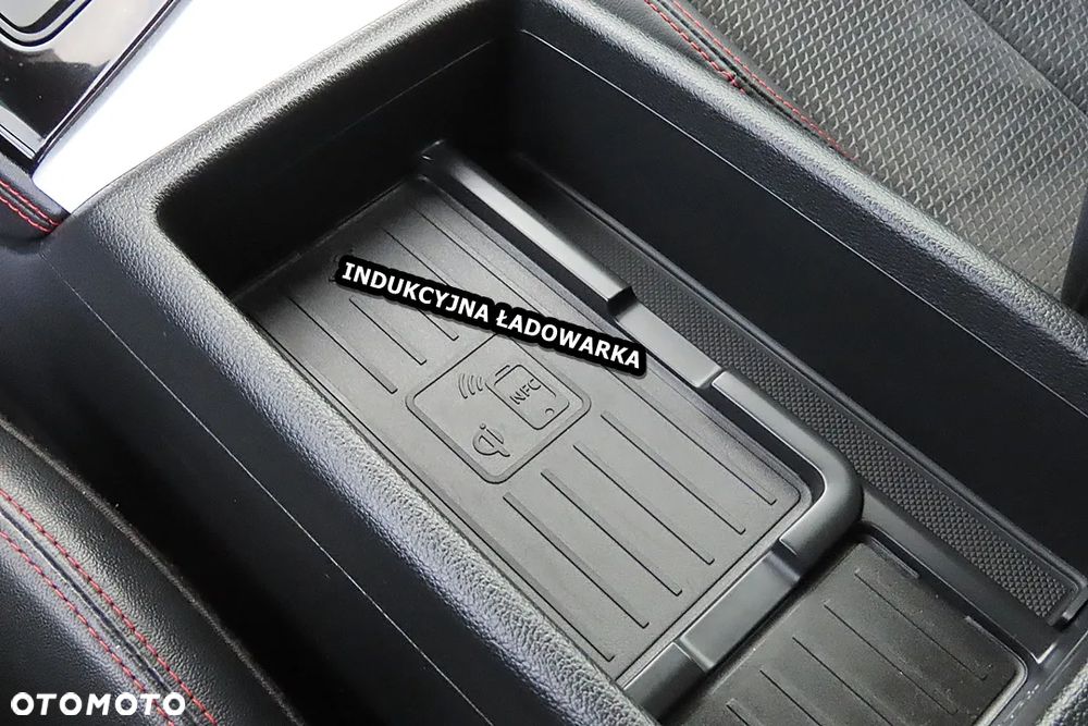 Audi A4 Avant 40 TDI quattro S tronic S line - 32