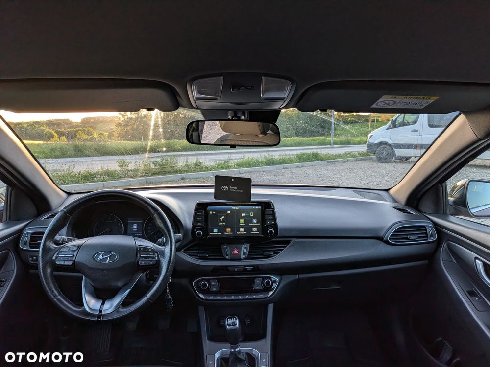 Hyundai i30 1.4 T-GDI Premiere Style - 6