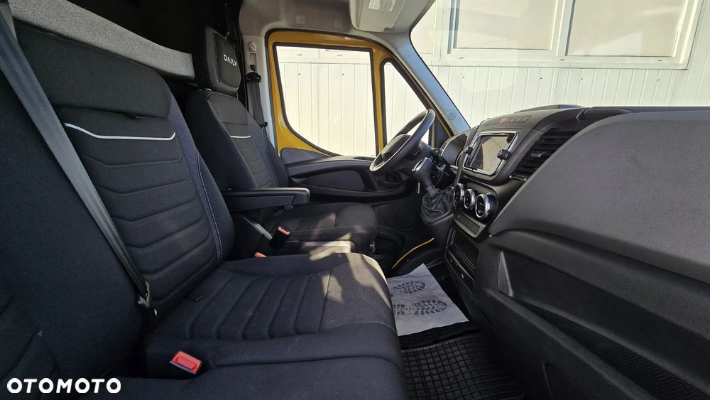 Iveco Daily Hi-Matic 35S18A8/P Digicross Webasto, LED, Sypialnia Spojkar, Pneumatyka, AUTOMAT 3.0 180KM - 20