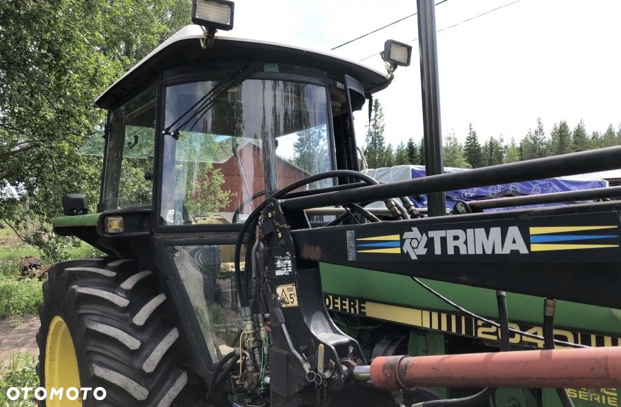 John Deere 2040 - 17
