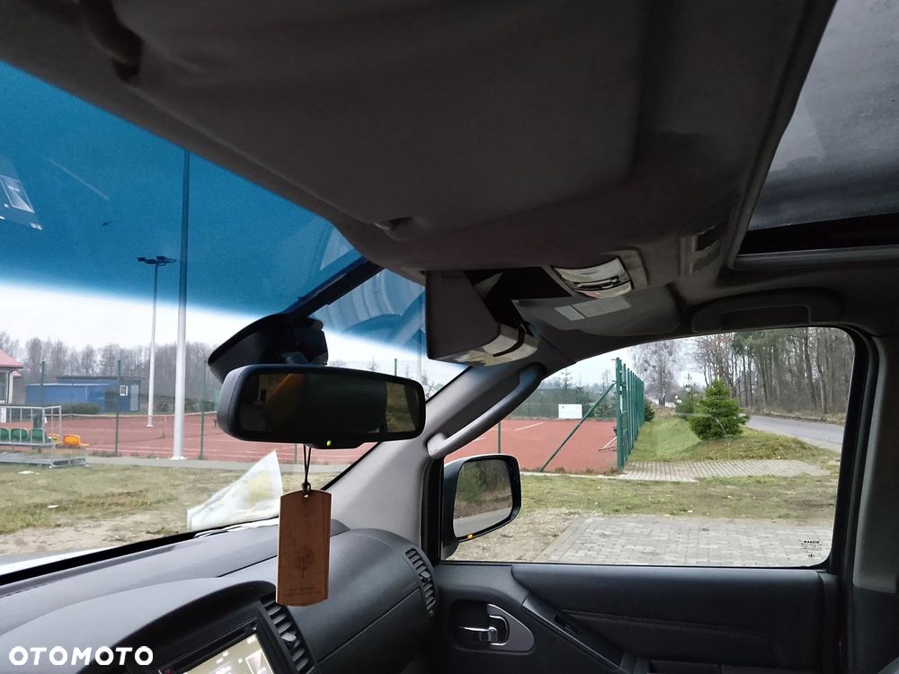 Nissan Navara 2.5 D FE Long EU5 - 15