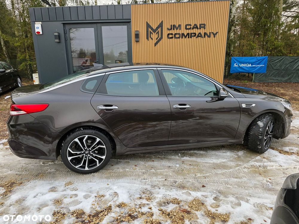 Kia Optima - 17