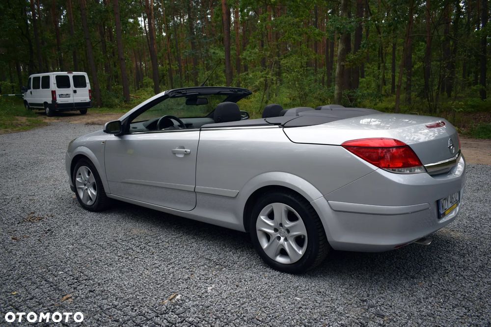 Opel Astra 1.8 Cosmo - 27