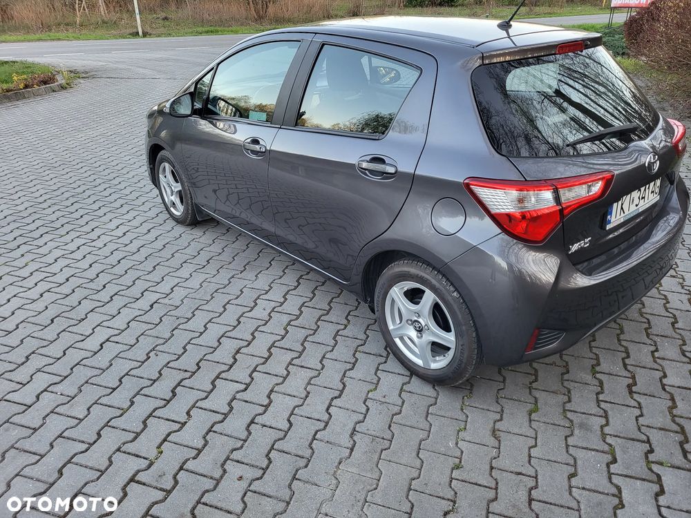 Toyota Yaris 1.5 Premium CVT - 4