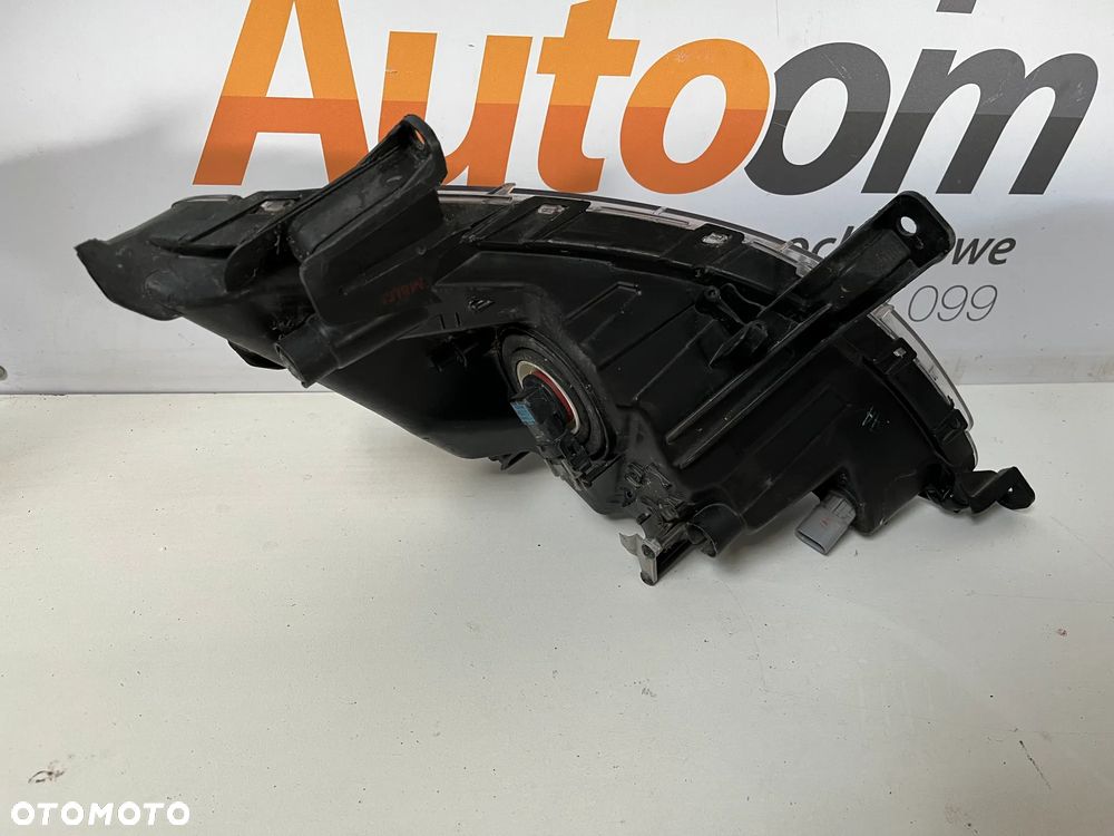 Lampa do jazdy dziennej lewy LED  Halogen HYUNDAI I20 - 2