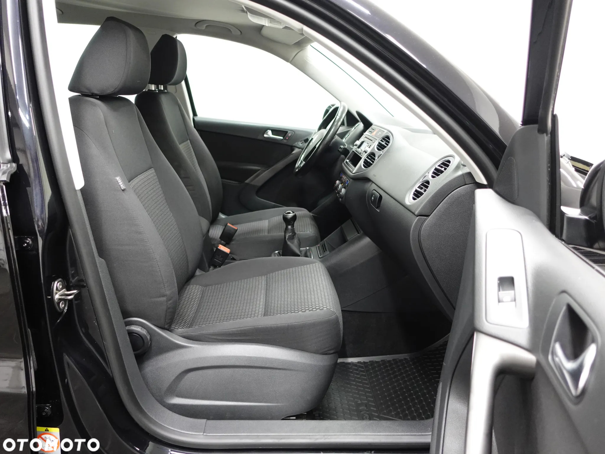 Volkswagen Tiguan 1.4 TSI 4Motion Trend & Fun - 27